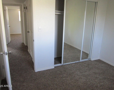 4535 N 17th Avenue - Photo Thumbnail 3
