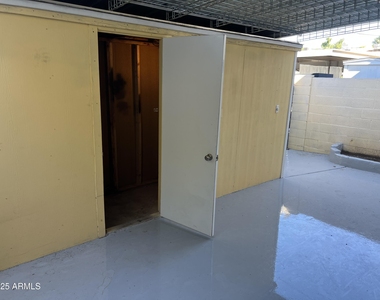 4535 N 17th Avenue - Photo Thumbnail 9