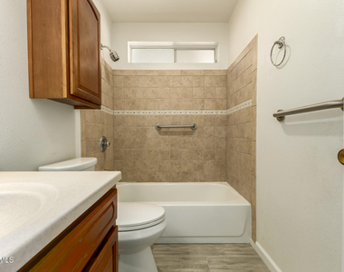 11014 W Cheryl Drive - Photo Thumbnail 18
