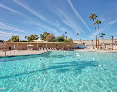 11014 W Cheryl Drive - Photo Thumbnail 32