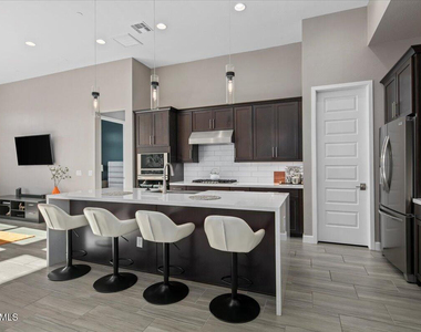 23625 N 76th Place - Photo Thumbnail 18