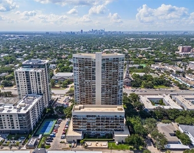 6211 W Northwest Highway - Photo Thumbnail 30