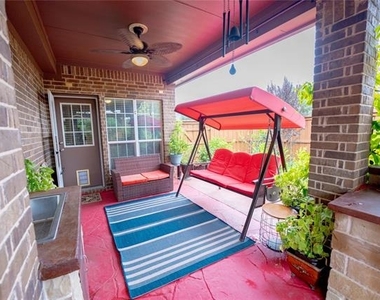 12339 Shumard Lane - Photo Thumbnail 4