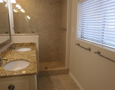 6333 Anita Street - Photo Thumbnail 20