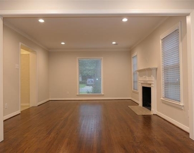 6333 Anita Street - Photo Thumbnail 5