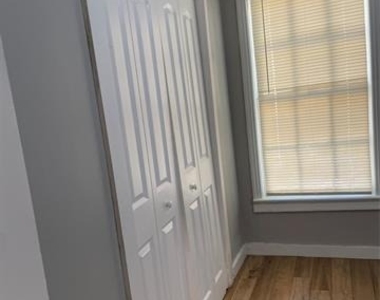 8120 Rayville Drive - Photo Thumbnail 6