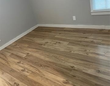 8120 Rayville Drive - Photo Thumbnail 5