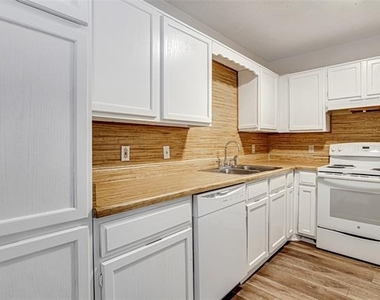 1312 Ridge Run Street - Photo Thumbnail 6