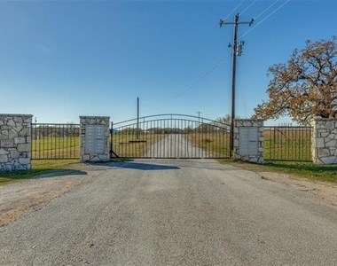 377 Private Rd. 3249 - Photo Thumbnail 3