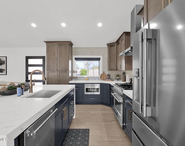 7629 N Via De Los Ninos -- - Photo Thumbnail 6