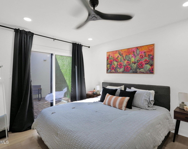 7629 N Via De Los Ninos -- - Photo Thumbnail 17
