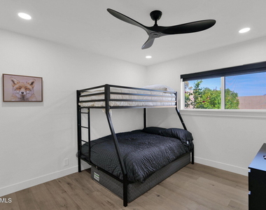 7629 N Via De Los Ninos -- - Photo Thumbnail 18