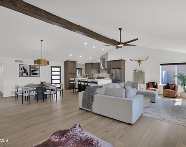7629 N Via De Los Ninos -- - Photo Thumbnail 2