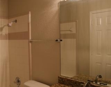 1402 White Wing Court - Photo Thumbnail 15