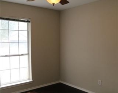 1402 White Wing Court - Photo Thumbnail 14