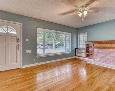 6028 Fairway Avenue - Photo Thumbnail 1