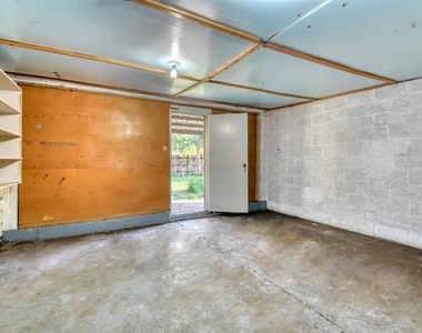 6028 Fairway Avenue - Photo Thumbnail 19