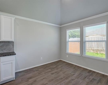 4080 Serene Drive - Photo Thumbnail 7