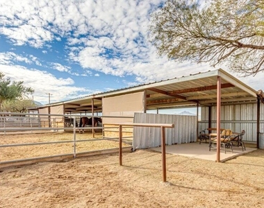 3232 W Carver Road - Photo Thumbnail 14