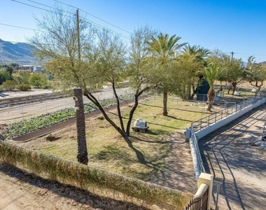 3232 W Carver Road - Photo Thumbnail 22