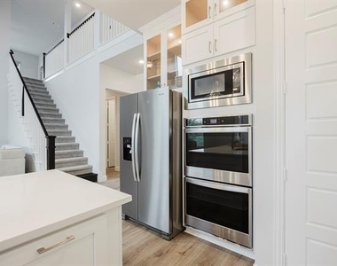 3216 Creek Meadow Drive - Photo Thumbnail 13