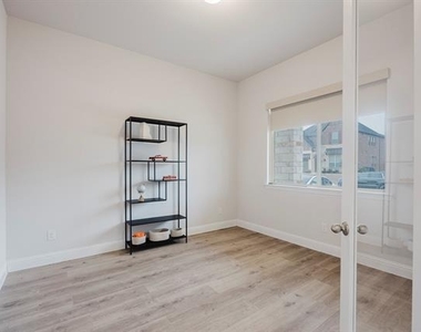 3216 Creek Meadow Drive - Photo Thumbnail 3