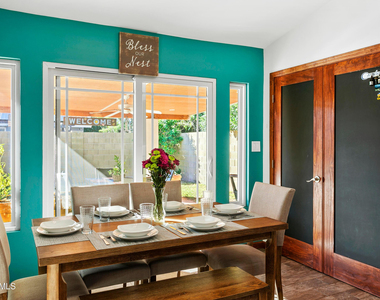 2707 E Louise Drive - Photo Thumbnail 12