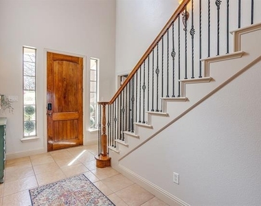 43 Crown Road - Photo Thumbnail 5