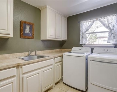 43 Crown Road - Photo Thumbnail 29