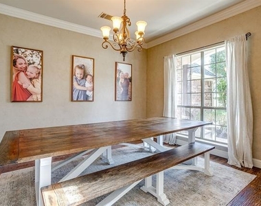 43 Crown Road - Photo Thumbnail 4