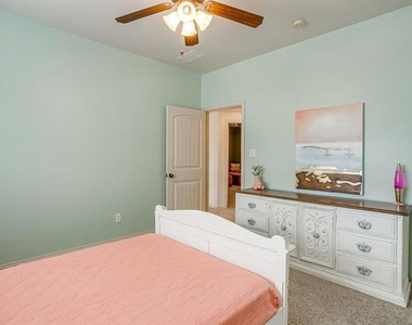 43 Crown Road - Photo Thumbnail 19