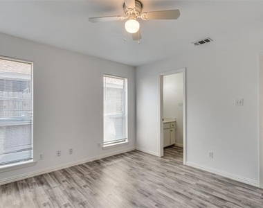 2735 Saint George Place - Photo Thumbnail 6