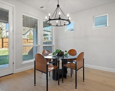 4320 Sandhills Lane - Photo Thumbnail 11