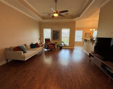 307 Cotton Pointe - Photo Thumbnail 3