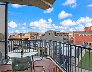 1001 Belleview Street - Photo Thumbnail 23