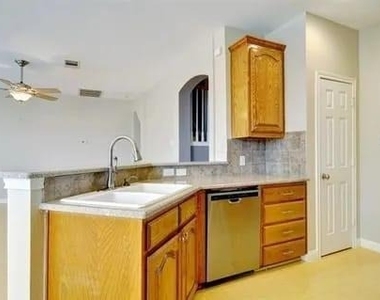 8729 Sunset Trace Drive - Photo Thumbnail 10