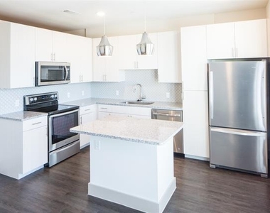 2103 Moser Avenue - Photo Thumbnail 1