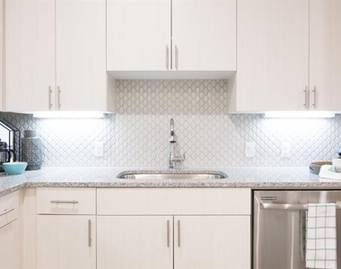 2100 Moser Avenue - Photo Thumbnail 5