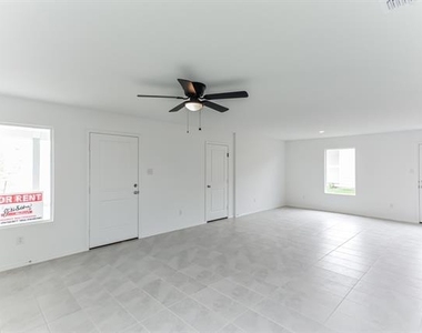 9781 Skyhawk Avenue - Photo Thumbnail 3
