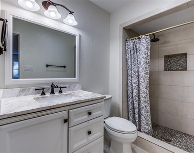 1507 Auburn Drive - Photo Thumbnail 28