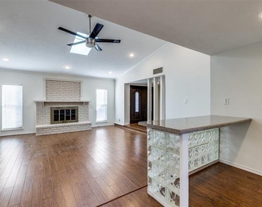 1507 Auburn Drive - Photo Thumbnail 10