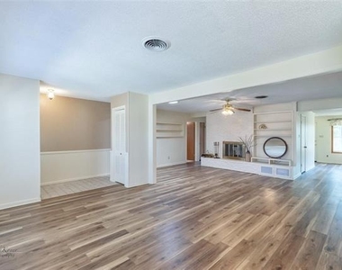 3317 Santa Monica Drive - Photo Thumbnail 8