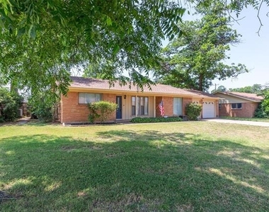 3317 Santa Monica Drive - Photo Thumbnail 28