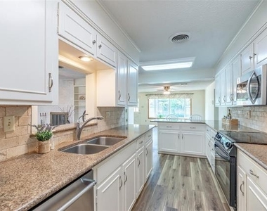 3317 Santa Monica Drive - Photo Thumbnail 22
