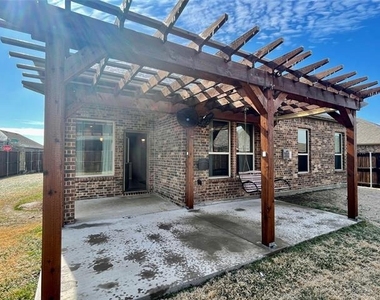 543 Haven Drive - Photo Thumbnail 16