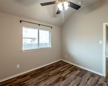 3221 Timber Ridge Trail - Photo Thumbnail 13