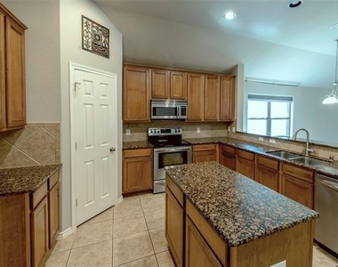 3221 Timber Ridge Trail - Photo Thumbnail 4