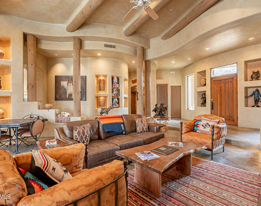 34068 N 79th Way - Photo Thumbnail 9