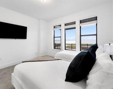 8609 Secretariat Drive - Photo Thumbnail 31