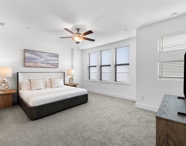 8609 Secretariat Drive - Photo Thumbnail 6